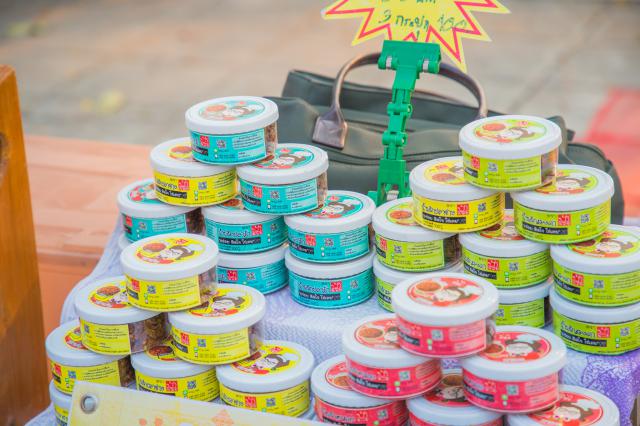 2. แปรรูปอาหารชาววัง (น้ำพริกชาววัง) ต.นาโบสถ์  อ.วังเจ้า จ.ตาก