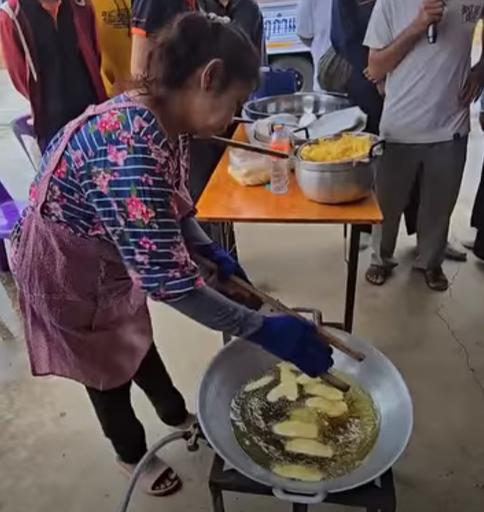 4. ผลิตภัณฑ์จากกล้วย/กล้วยฉาบ