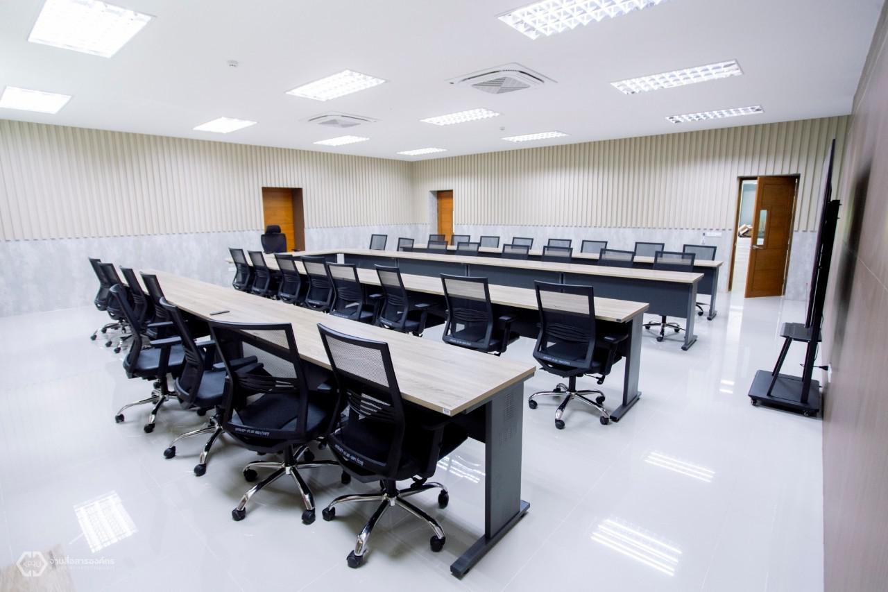 3. มหาวิทยาลัยราชภัฏกำแพงเพชร เตรียมเปิดศูนย์การเรียนรู้ตลอดชีวิตและพัฒนามาตรฐานวิชาชีพ