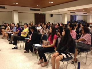 2. การพัฒนาบุคลิกภาพเพื่อการสื่อสารและสร้างภาพลักษณ์องค์กร วันที่ 10 มีนาคม 2558 ณ ห้องประชุมกาสะลอง ชั้น 2 หอประชุมทีปังกรรัศมีโชติ มหาวิทยาลัยราชภัฏกำแพงเพชร