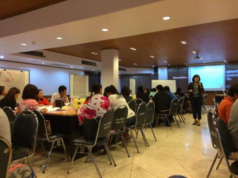 2. อบรมเชิงปฏิบัติการ วันที่ 13 - 14 มกราคม 2559 ณ ห้องประชุมทองกวาว ชั้น 2 อาคารทีปังกรรัศมีโชติ มหาวิทยาลัยราชภัฏกำแพงเพชร