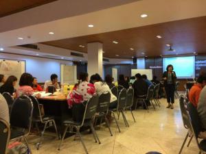 2. อบรมเชิงปฏิบัติการ วันที่ 13 - 14 มกราคม 2559 ณ ห้องประชุมทองกวาว ชั้น 2 อาคารทีปังกรรัศมีโชติ มหาวิทยาลัยราชภัฏกำแพงเพชร