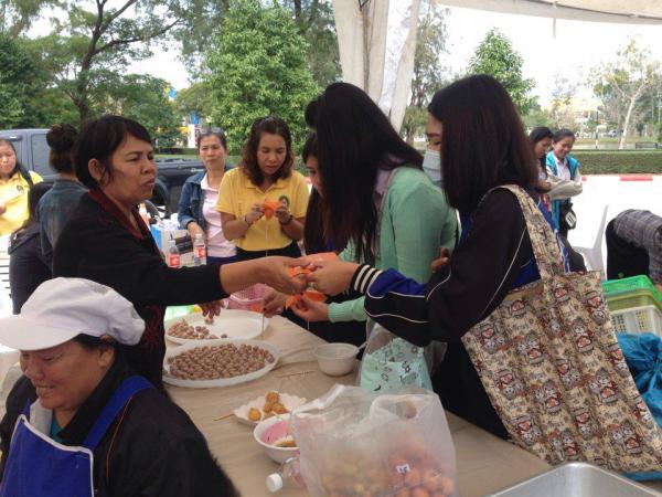 2. นิทรรศการราชภัฏกำแพงเพชรวิชาการ ครั้งที่ 12 วันที่ 28 - 30 มกราคม 2559 ณ บริเวณข้างอาคารสำนักงานอธิการบดี (อาคาร 14) มหาวิทยาลัยราชภัฏกำแพงเพชร