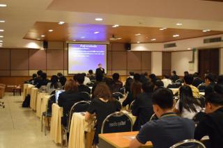 4. อบรมเชิงปฏิบัติการตามโครงการส่งเสริมการจัดการความรู้ ในระดับมหาวิทยาลัย วันศุกร์ ที่ 21 เมษายน 2560  ณ ห้องกาสะลอง ชั้น 2 อาคารทีปังกรรัศมีโชติ 