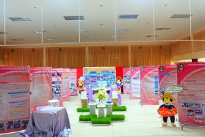 2. นำเสนอนวัตกรรม แนวปฏิบัติที่ดี และผลงานบริการวิชาการ วันที่ 29 พฤษภาคม 2560 ณ ห้องประชุมรัตนอาภา มหาวิทยาลัยราชภัฏกำแพงเพชร