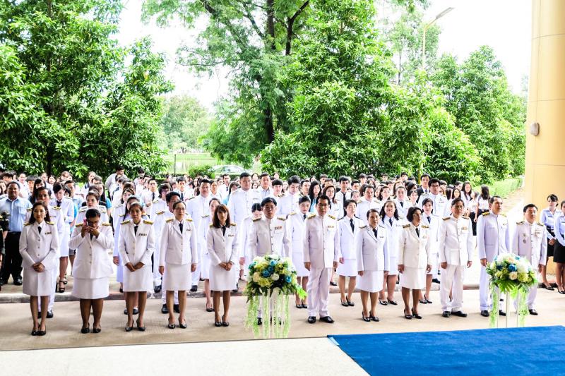 4. พิธีเฉลิมพระเกียรติสมเด็จพระนางเจ้าสิริกิติ์ พระบรมราชินีนาถ วันที่ 9 สิงหาคม 2560 ณ ลานอเนกประสงค์ ชั้น 1 อาคารเรียนรวมและอำนวยการ (อาคาร 14) 