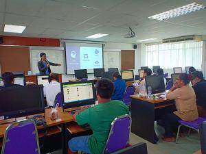 24. อบรมหลักสูตรสร้างยอดขายออนไลน์ ด้วยการตลาดยุคดิจิทัล สำหรับ SME วันที่ 14-15 มิถุนายน 2561 ณ ห้องปฏิบัติการคอมพิวเตอร์ ชั้น 7/1 อาคารศูนย์ภาษาและคอมพิวเตอร์ มหาวิทยาลัยราชภัฏกำแพงเพชร