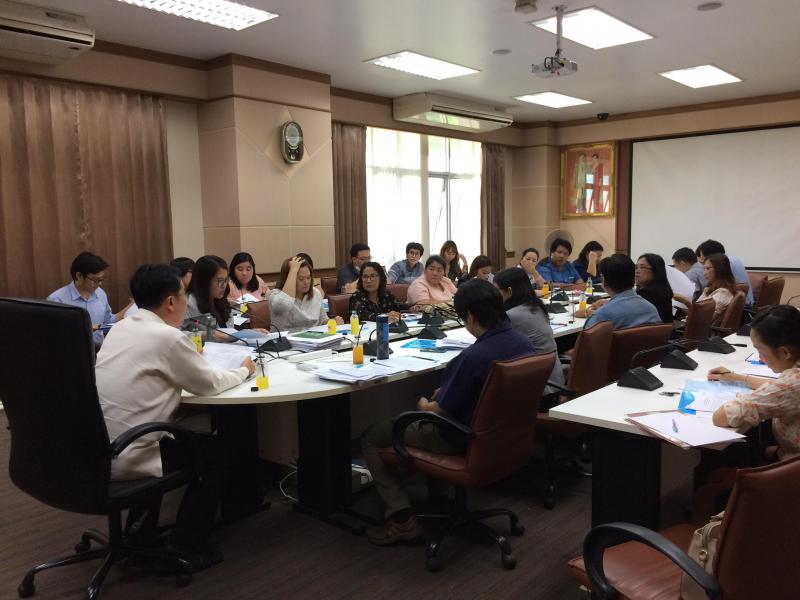 4. ประชุมจัดสรรงบประมาณสนับสนุนในการจัดทำโครงการ ตามยุทธศาสตร์มหาวิทยาลัยราชภัฏเพื่อการพัฒนาท้องถิ่น วันที่ 4 ตุลาคม 2561 ณ ห้องประชุมอาคารเรียนรวมและอำนวยการ ชั้น 4