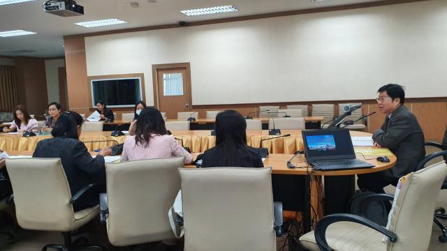4. ประชุมวางแผนแนวทางการปฏิบัติงานตามโครงการยกระดับคุณภาพการเรียนรู้ด้านการอ่าน การเขียน และการคิดวิเคราะห์ฯ ประจำปีงบประมาณ 2563 ครั้งที่ 1 วันที่ 26 พฤศจิกายน 2562 ณ ห้องประชุม ชั้น 8 อาคารเรียนรวมและอำนวยการ (อาคาร 14) มหาวิทยาลัยราชภัฏกำแพงเพชร