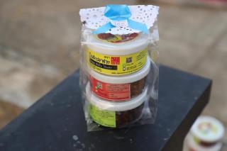 3. ลงพืันที่เก็บข้อมูลในโครงการส่งเสริมการตลาดออนไลน์ KPRU OTOP วันที่ 16 มีนาคม 2563 ณ กลุ่มแปรรูปอาหารชาววัง ต.นาโบสถ์ อ.วังเจ้า จ.ตาก