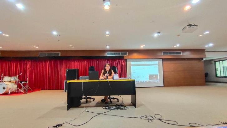 2. ประชุมติดตามความก้าวหน้าการดำเนินงานโครงการจ้างงานประชาชนที่ได้รับผลกระทบจากสถานการณ์การระบาดของโรคติดเชื้อไวรัสโคโรน่า 2019 วันที่ 2 กรกฎาคม 2563 ณ ห้องประชุมลีลาวดี ชั้น 2 หอประชุมทีปังกรรัศมีโชติ มหาวิทยาลัยราชภัฏกำแพงเพชร
