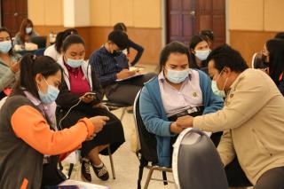 2. กิจกรรมปฐมนิเทศและจัดทำข้อตกลง โครงการยกระดับเศรษฐกิจและสังคมรายตำบลแบบบูรณาการ วันที่ 31 มกราคม 2564 - 2 กุมภาพันธ์ 2564 ณ มหาวิทยาลัยราชภัฏกำแพงเพชร และมหาวิทยาลัยราชภัฏกำแพงเพชร แม่สอด