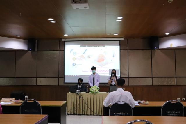 4. การนำเสนอโครงการย่อยของนักศึกษามหาวิทยาลัยราชภัฏกำแพงเพชร วันที่ 23 กุมภาพันธ์ 2565 ณ ห้องประชุมกาสะลอง ชั้น 2 หอประชุมทีปังกรรัศมีโชติ มหาวิทยาลัยราชภัฏกำแพงเพชร และผ่านระบบออนไลน์