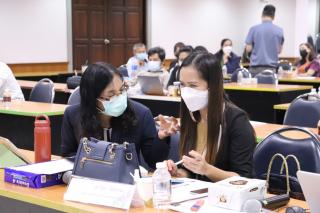 4. กิจกรรมการพัฒนาหลักสูตรระยะสั้นที่ตอบสนองต่อการพัฒนาชุมชน (Life Long Learning) ด้วยระบบดิจิทัลสำหรับนักศึกษาและประชาชนในยุควิถีชีวิตใหม่ New Normal วันที่ 1 มิถุนายน 2565 ณ ห้องประชุมกาสะลอง ชั้น 2 หอประชุมทีปังกรรัศมีโชติ มหาวิทยาลัยราชภัฏกำแพงเพชร