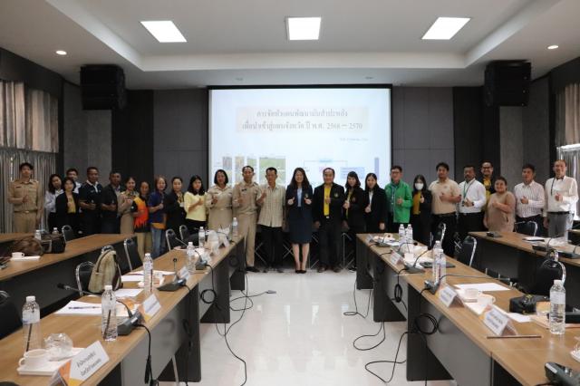 1. ประชุมเชิงปฏิบัติการ การทบทวนข้อเสนอโครงการ (Project Briefe) การบูรณาการการใช้ประโยชน์จากมันสำปะหลัง วันที่ 28 สิงหาคม 2566 ณ ห้องประชุม KPRU HOME ชั้น 1 อาคารสำนักบริการวิชาการและจัดหารายได้ มหาวิทยาลัยราชภัฏกำแพงเพชร