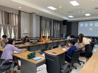 4. ประชุมผู้รับผิดชอบโครงการยกระดับผลิตภัณฑ์ชุมชนจากคณะ สำนัก เพื่อเตรียมความพร้อมในการจัดเเสดงนิทรรศการ ผลงานวิจัยเเละนวัตกรรม วันที่ 4 ธันวาคม 2566 ณ ห้องประชุม KPRU HOME อาคารสำนักบริการวิชาการและจัดหารายได้ ชั้น 1 มหาวิทยาลัยราชภัฏกำแพงเพชร