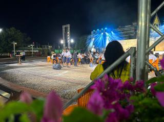 4. บุคลากรสำนักบริการวิชาการและจัดหารายได้ ้เข้าร่วมรับชมการแสดงดนตรีเทิดพระเกียรติ ดนตรีในสวน วันที่ 5 ธันวาคม 2566 ณ ลานน้ำพุ สิริจิตอุทยาน จังหวัดกำแพงเพชร