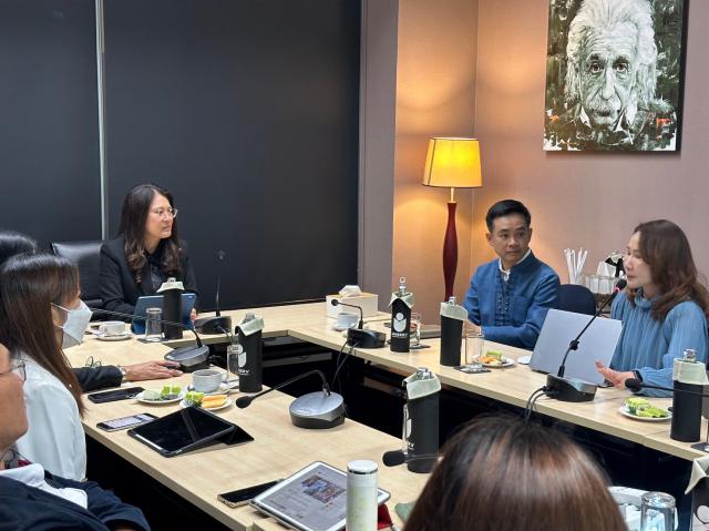 3. ประชุมเพื่อเตรียมความพร้อมโครงการพัฒนากำลังคนเพื่อขับเคลื่อนเป้าหมายว่าด้วยการเปลี่ยนแปลงสภาพภูมิอากาศและการบริหารจัดการคาร์บอนเครดิตในพื้นที่มหาวิทยาลัยและชุมชน วันที่ 15 มกราคม 2567 ณ สำนักบริการวิชาการ มหาวิทยาลัยเชียงใหม่