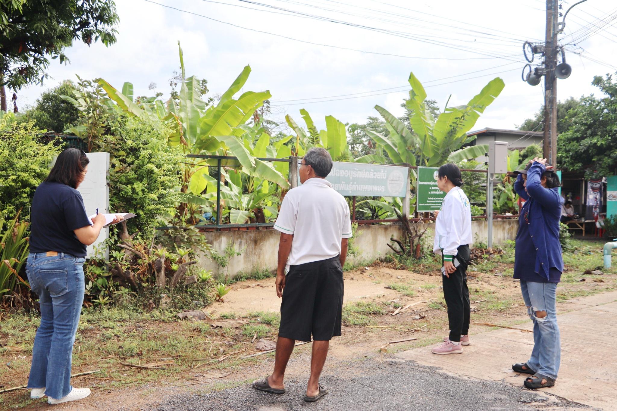 3. ลงพื้นที่ตำบลท่าพุทรา จังหวัดกำแพงเพชร เพื่อสำรวจการปรับปรุงพื้นที่จำหน่ายสินค้าจากกล้วยไข่แปลงใหญ่ และสำรวจพื้นที่เชื่อมโยงกกการท่องเที่ยวกับกล้วยไข่แปลงใหญ่ วันที่ 26 กุมภาพันธ์ 2568 ณ ตำบลท่าพุทรา จังหวัดกำแพงเพชร