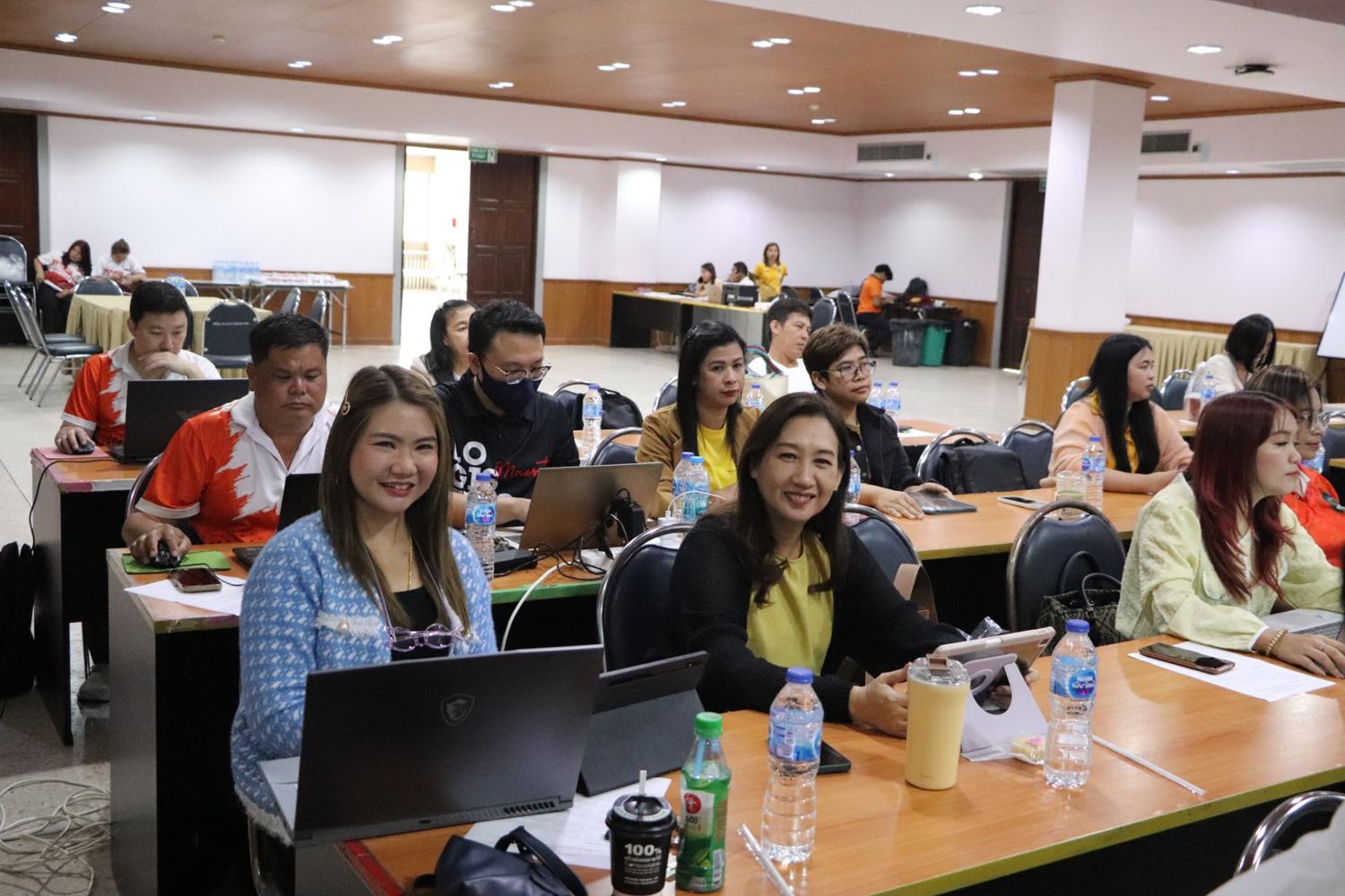 17. โครงการอบรมเชิงปฏิบัติการการวิเคราะห์และประเมินผลตอบแทนทางสังคม SROI ของโครงการตามยุทธศาสตร์การพัฒนาท้องถิ่น