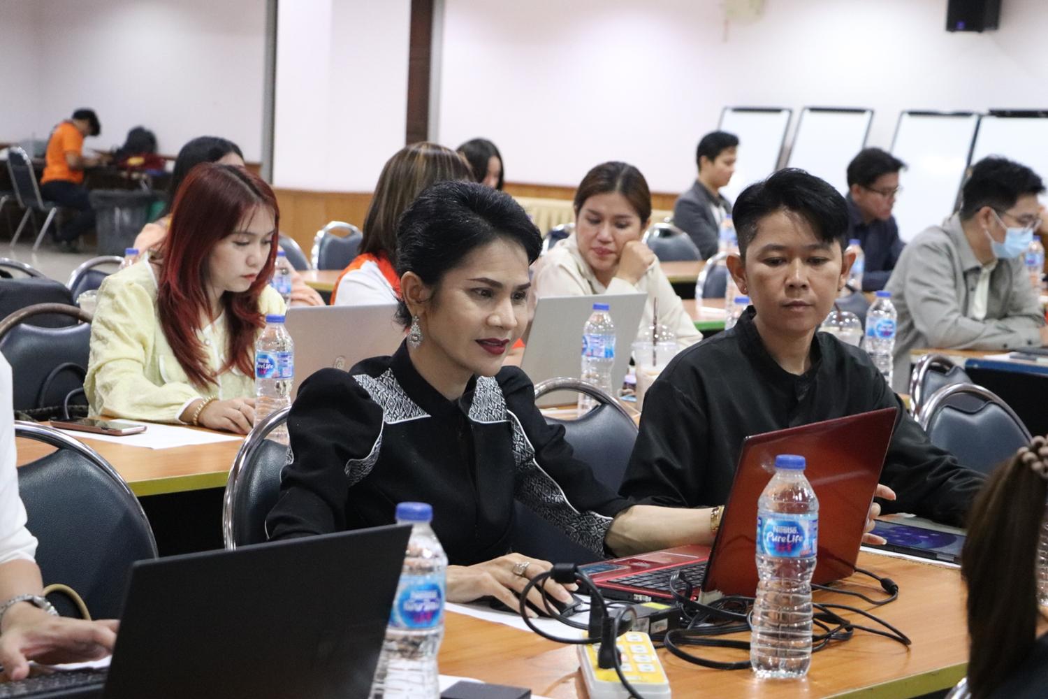 19. โครงการอบรมเชิงปฏิบัติการการวิเคราะห์และประเมินผลตอบแทนทางสังคม SROI ของโครงการตามยุทธศาสตร์การพัฒนาท้องถิ่น