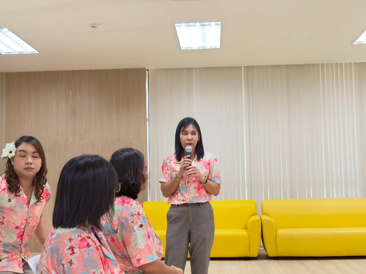 5. กิจกรรมรดน้ำดำหัว ของสำนักบริการวิชาการและจัดหารายได้