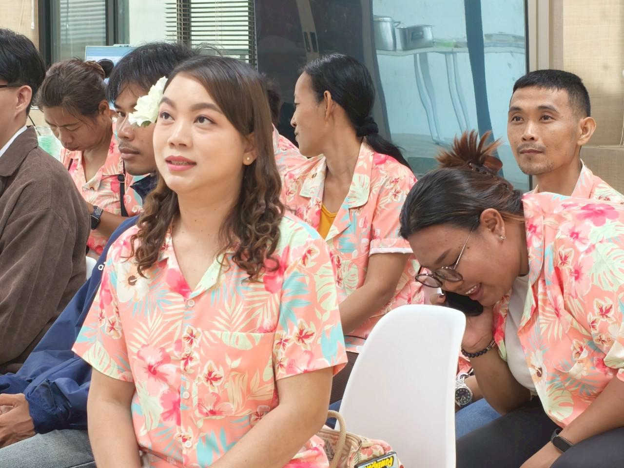 52. กิจกรรมรดน้ำดำหัว ของสำนักบริการวิชาการและจัดหารายได้
