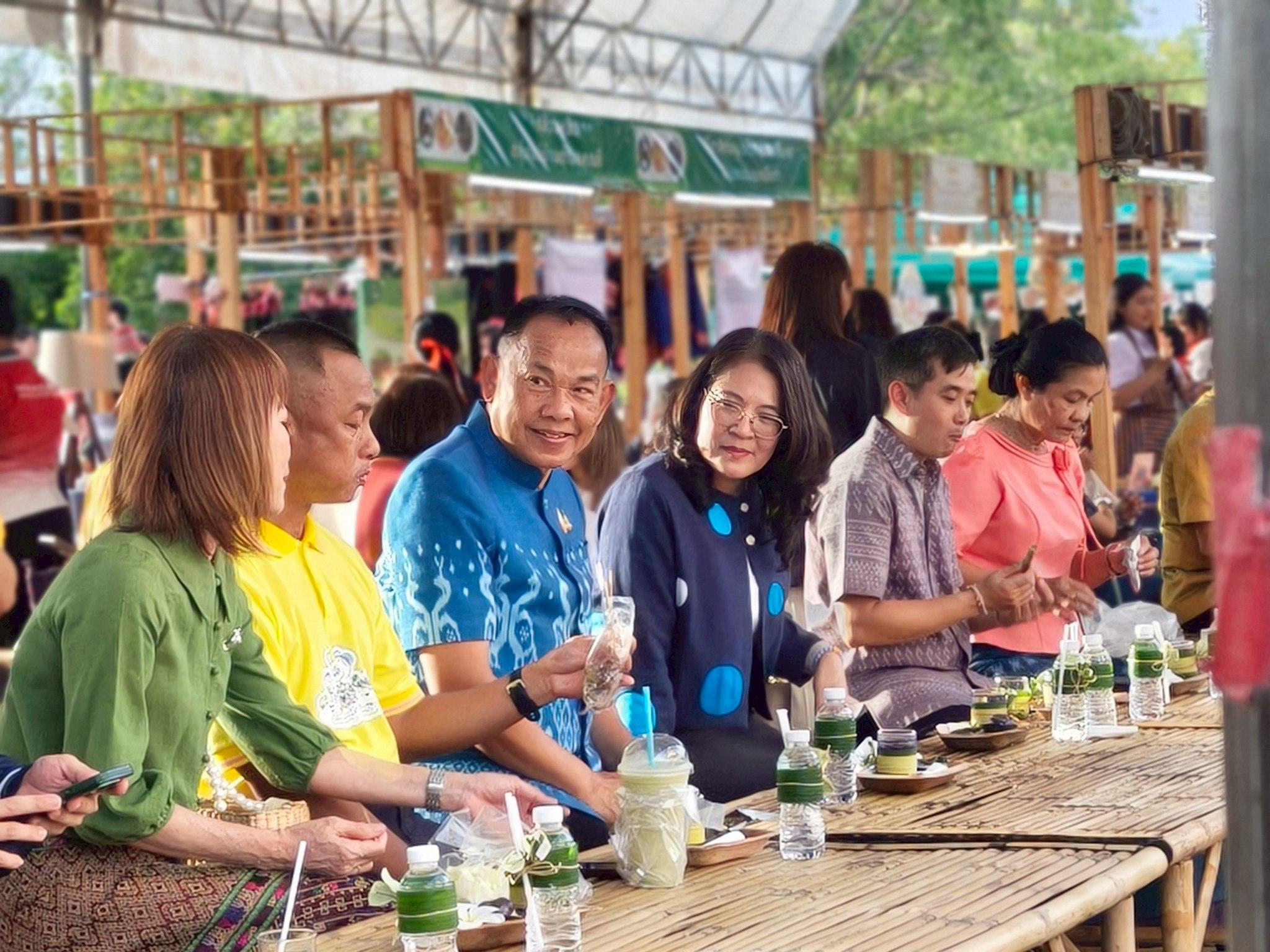 15. งานนิทรรศการแสดงสินค้าผลิตภัณฑ์ชุมชนสู่ตลาดสีเขียว KPRU OTOP GREEN PING FAIRS 2025 ณ  บริเวณหอประชุมทีปังกรรัศมีโชติวันที่ 25 สิงหาคม 2568