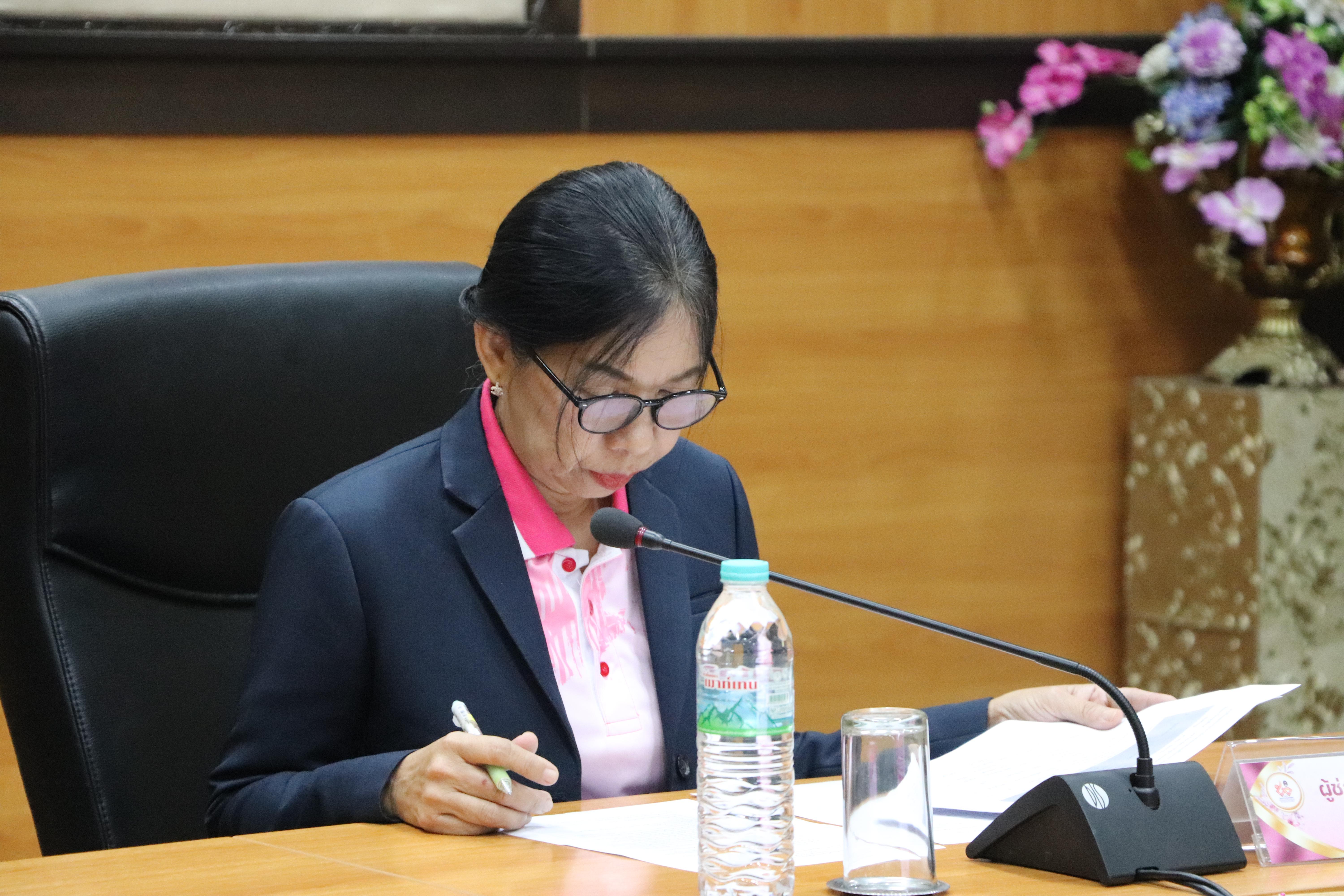 4. การนำเสนอผลสัมฤทธิ์ พร้อมทั้งเยี่ยมชมนิทรรศการ ณ บริเวณลานอเนกประสงค์ ชั้น 1 อาคารเรียนรวมและอำนวยการ (อาคาร 14)