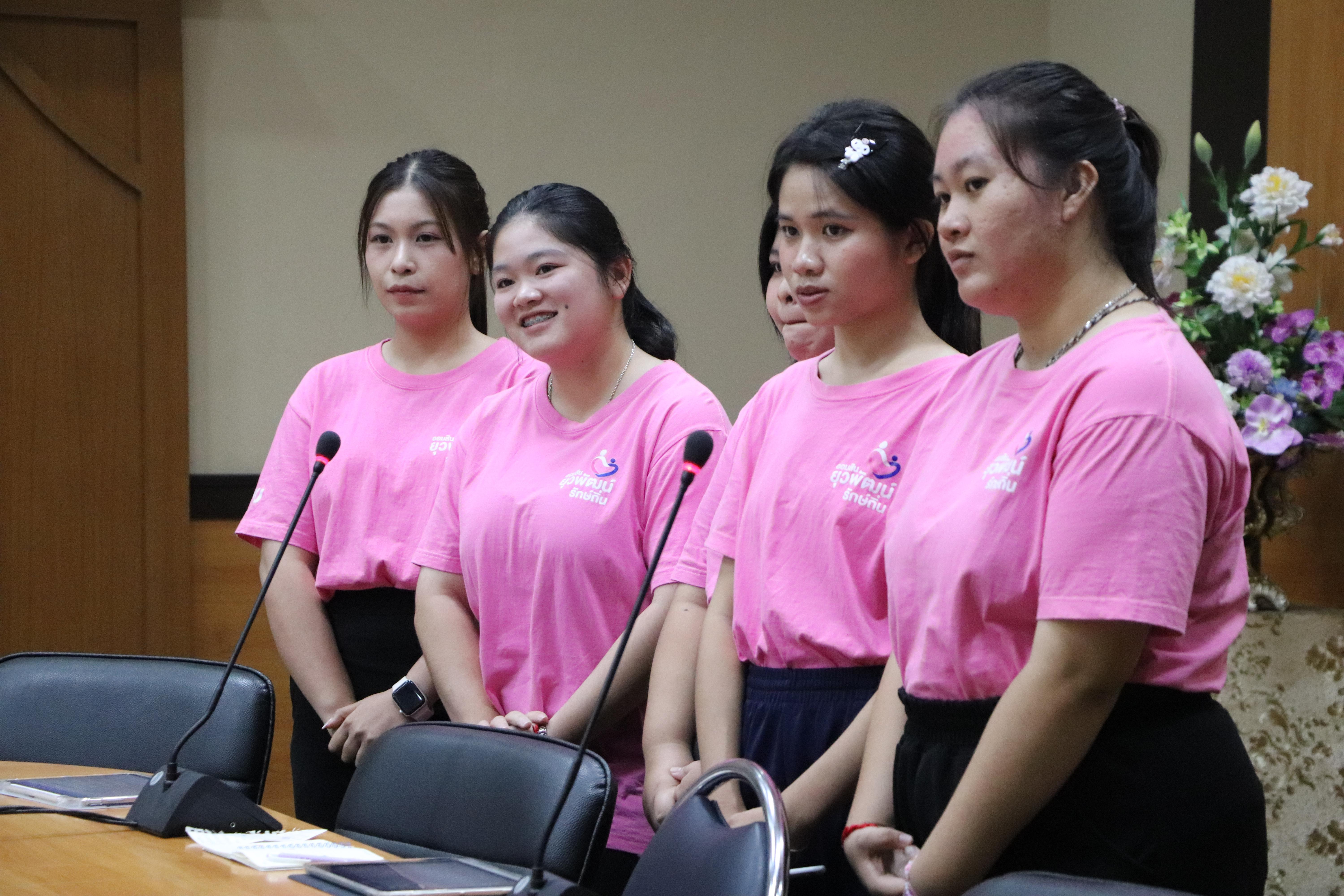 26. การนำเสนอผลสัมฤทธิ์ พร้อมทั้งเยี่ยมชมนิทรรศการ ณ บริเวณลานอเนกประสงค์ ชั้น 1 อาคารเรียนรวมและอำนวยการ (อาคาร 14) วันที่ 9 กันยายน 2568