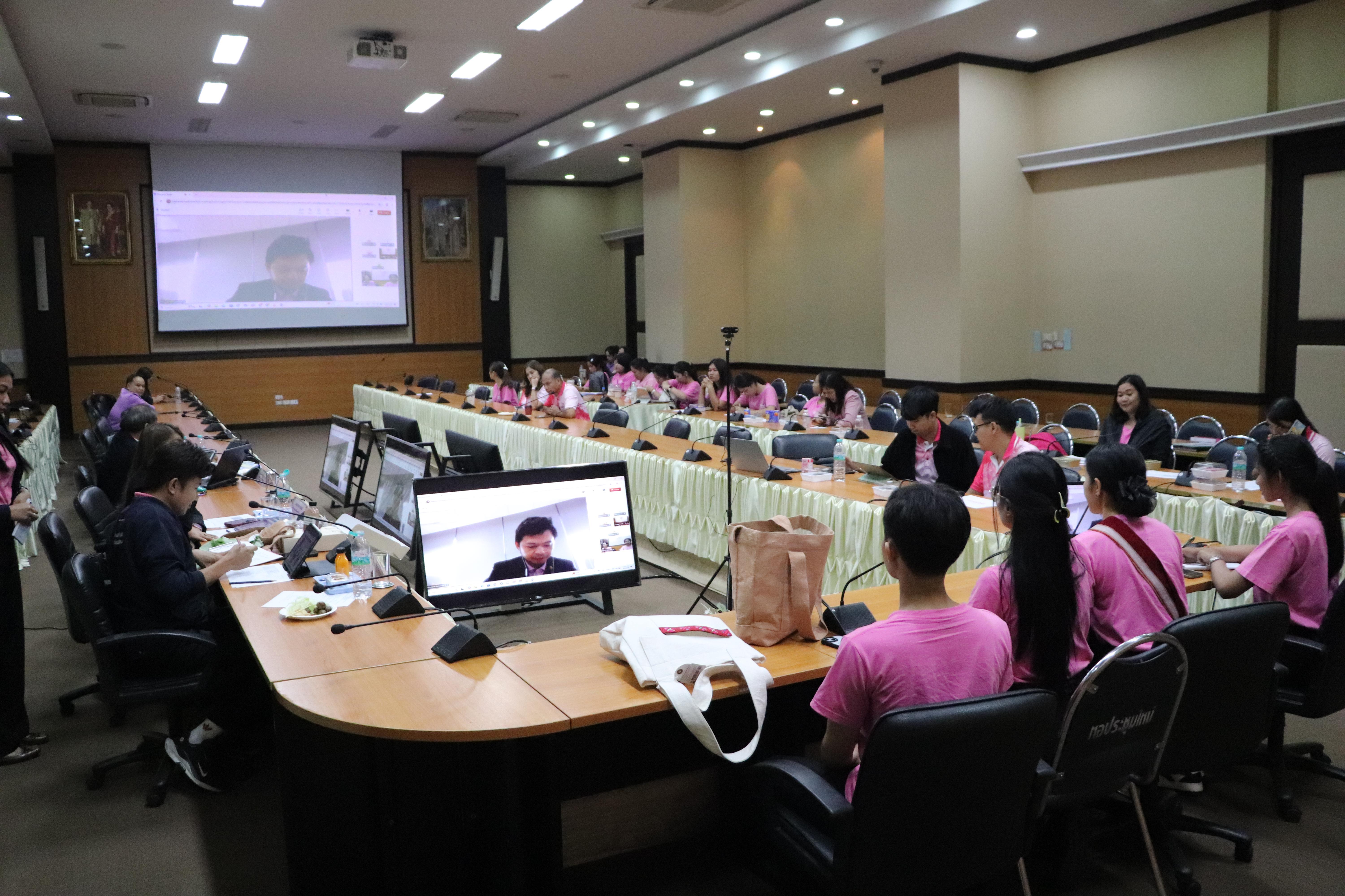 42. การนำเสนอผลสัมฤทธิ์ พร้อมทั้งเยี่ยมชมนิทรรศการ ณ บริเวณลานอเนกประสงค์ ชั้น 1 อาคารเรียนรวมและอำนวยการ (อาคาร 14) วันที่ 9 กันยายน 2568