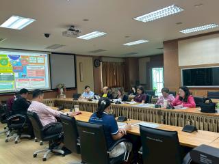 6. การประชุมคณะ ผู้บริหารสำนัก สถาบัน และกองงาน เพื่อหารือแนวทางการขับเคลื่อน “THAPUTSA MODEL” ชั้น 8 อาคารเรียนรวมและอำนวยการ (อาคาร 14) เมื่อวันที่ 30 กันยายน 2568