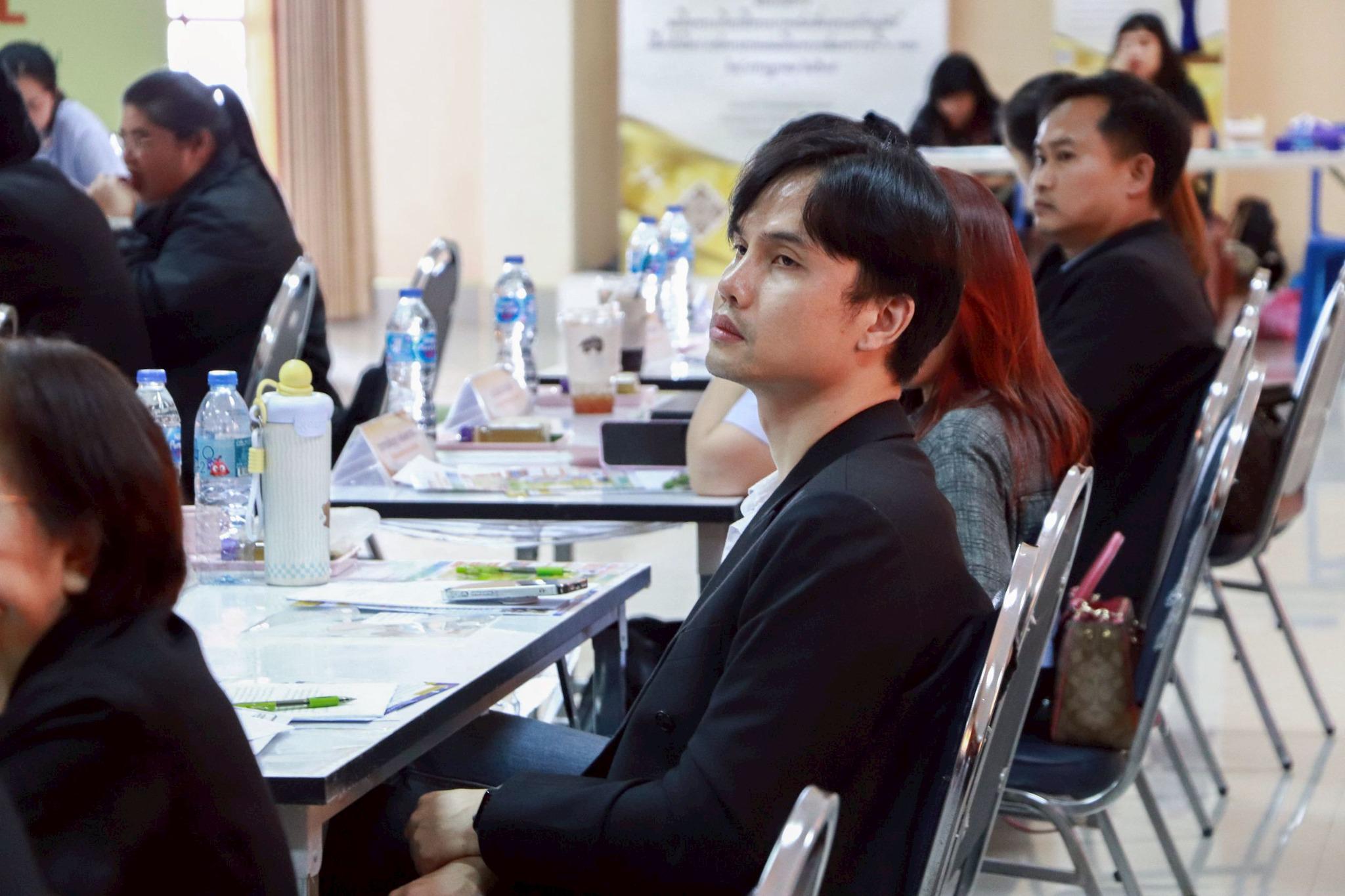 9. การประชุมปรึกษาหารือเกี่ยวกับการผลดำเนินงานโครงการยุทธศาสตร์มหาวิทยาลัยราชภัฏเพื่อการพัฒนาท้องถิ่น ประจำปีงบประมาณ 2568 และเพื่อวางแผนขับเคลื่อนโมเดลขจัดความยากจน ประจำปีงบประมาณ 2569 ณ ที่ว่าการอำเภอคลองขลุง วันที่ 28 ตุลาคม 2568