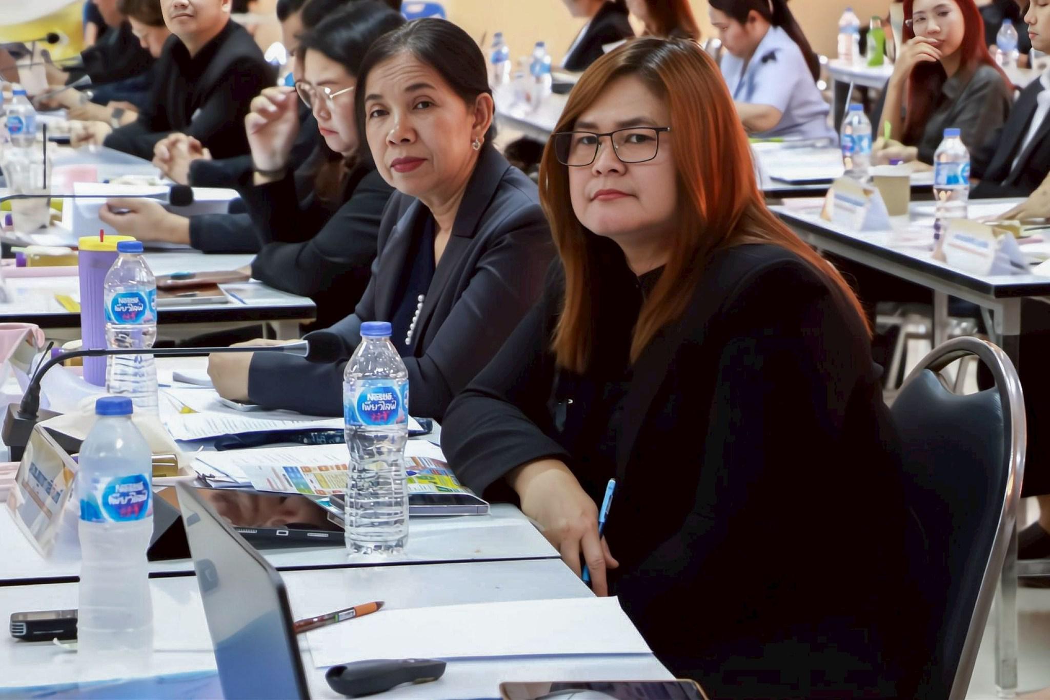 16. การประชุมปรึกษาหารือเกี่ยวกับการผลดำเนินงานโครงการยุทธศาสตร์มหาวิทยาลัยราชภัฏเพื่อการพัฒนาท้องถิ่น ประจำปีงบประมาณ 2568 และเพื่อวางแผนขับเคลื่อนโมเดลขจัดความยากจน ประจำปีงบประมาณ 2569 ณ ที่ว่าการอำเภอคลองขลุง วันที่ 28 ตุลาคม 2568