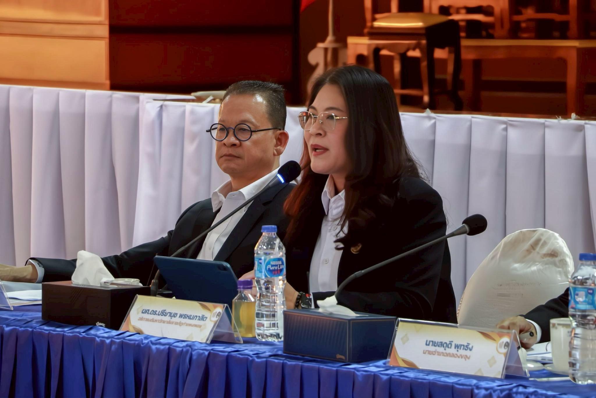 41. การประชุมปรึกษาหารือเกี่ยวกับการผลดำเนินงานโครงการยุทธศาสตร์มหาวิทยาลัยราชภัฏเพื่อการพัฒนาท้องถิ่น ประจำปีงบประมาณ 2568 และเพื่อวางแผนขับเคลื่อนโมเดลขจัดความยากจน ประจำปีงบประมาณ 2569 ณ ที่ว่าการอำเภอคลองขลุง วันที่ 28 ตุลาคม 2568