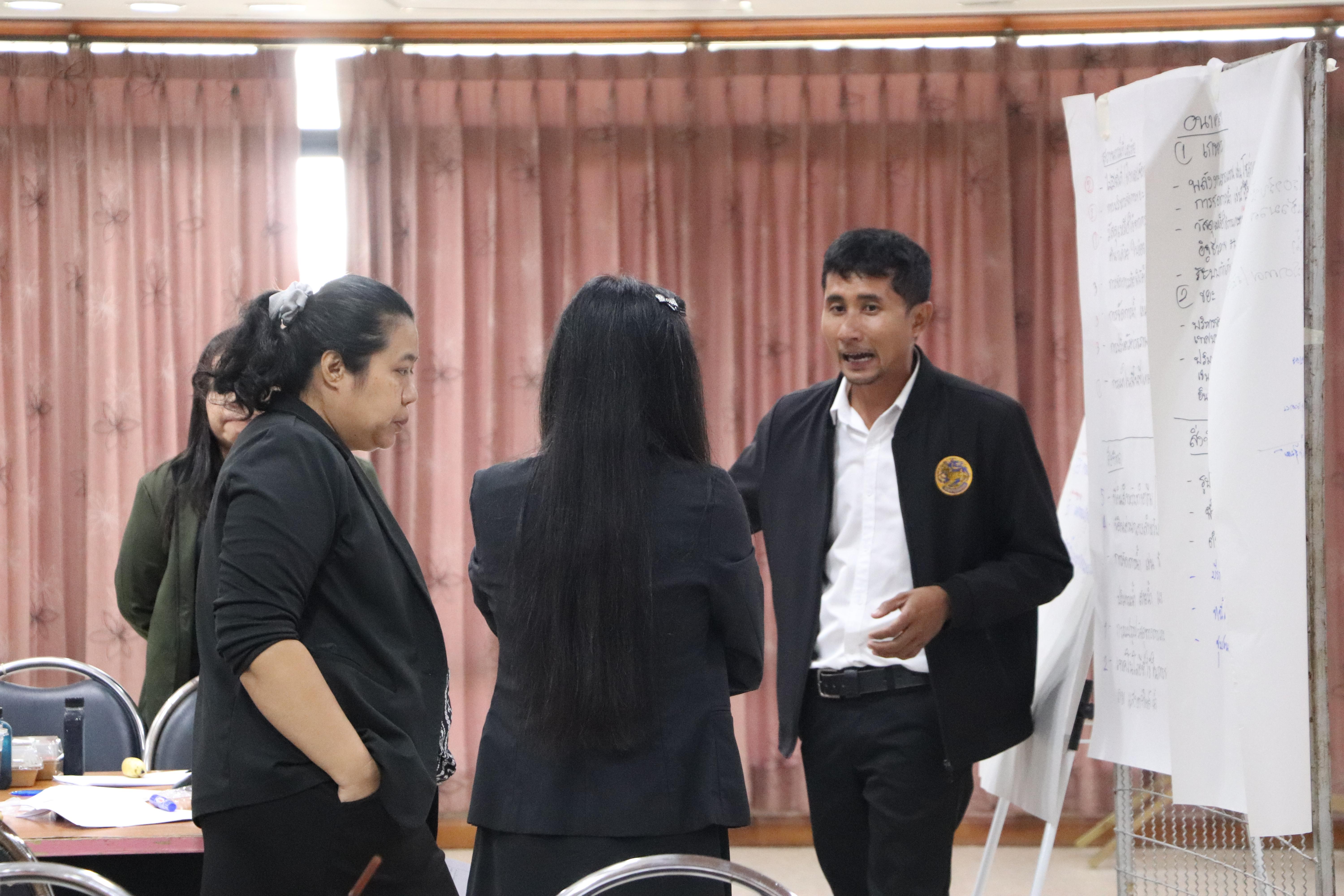 28. การขับเคลื่อนโมเดลขจัดความยากจน THAPHUTSA MODEL ตำบลท่าพุทรา อำเภอคลองขลุง จังหวัดกำแพงเพชร ณ ห้องประชุมลีลาวดี ชั้น 2 อาคารทีปังกรรัศมีโชติ มหาวิทยาลัยราชภัฏกำแพงเพชร 24 พ.ย. 2568