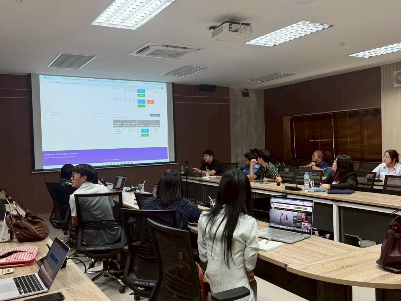 13. ประชุมชี้แจงแก่ผู้รับผิดชอบศูนย์ความเป็นเลิศ จำนวน 13 ศูนย์ ณ LPC วันที่ 21 มกราคม 2569