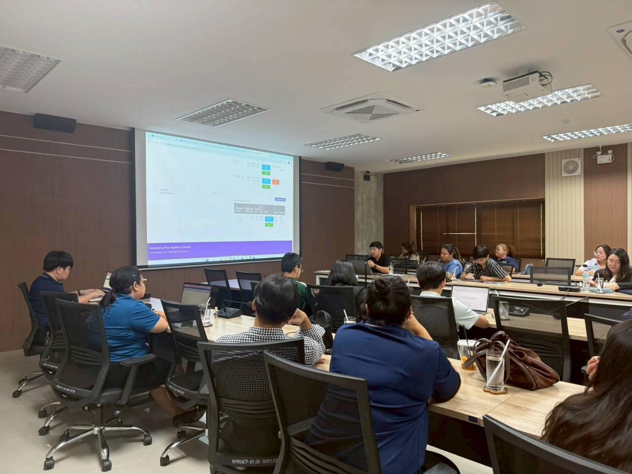 1. ประชุมชี้แจงแก่ผู้รับผิดชอบศูนย์ความเป็นเลิศ จำนวน 13 ศูนย์ ณ LPC วันที่ 21 มกราคม 2569