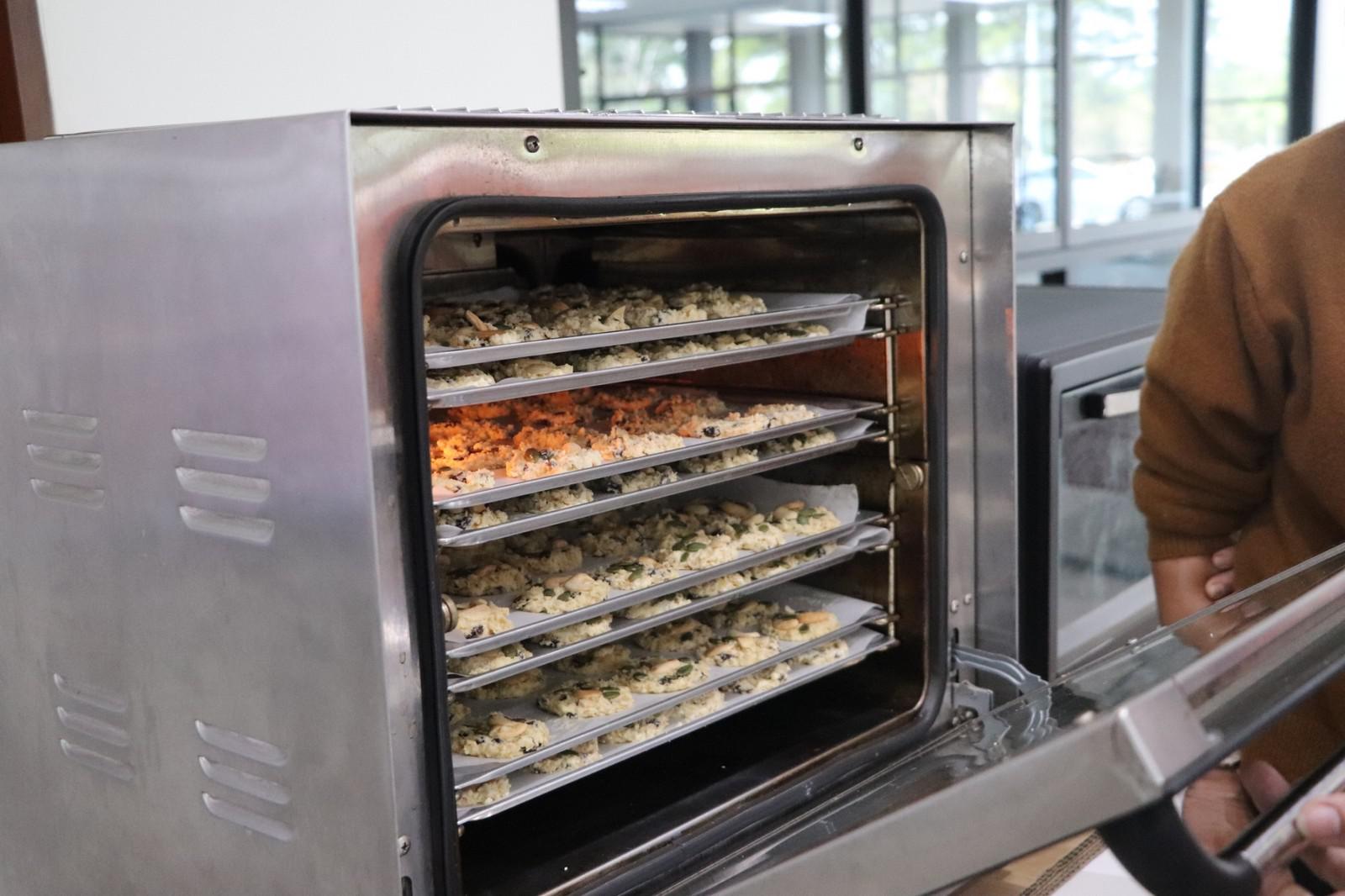 2. โครงการอบรมเชิงปฏิบัติการอาชีพที่ 2 อาชีพทำคุกกี้ข้าวโอ๊ต ณ ศูนย์ LPC วันที่ 24 มกราคม 2569