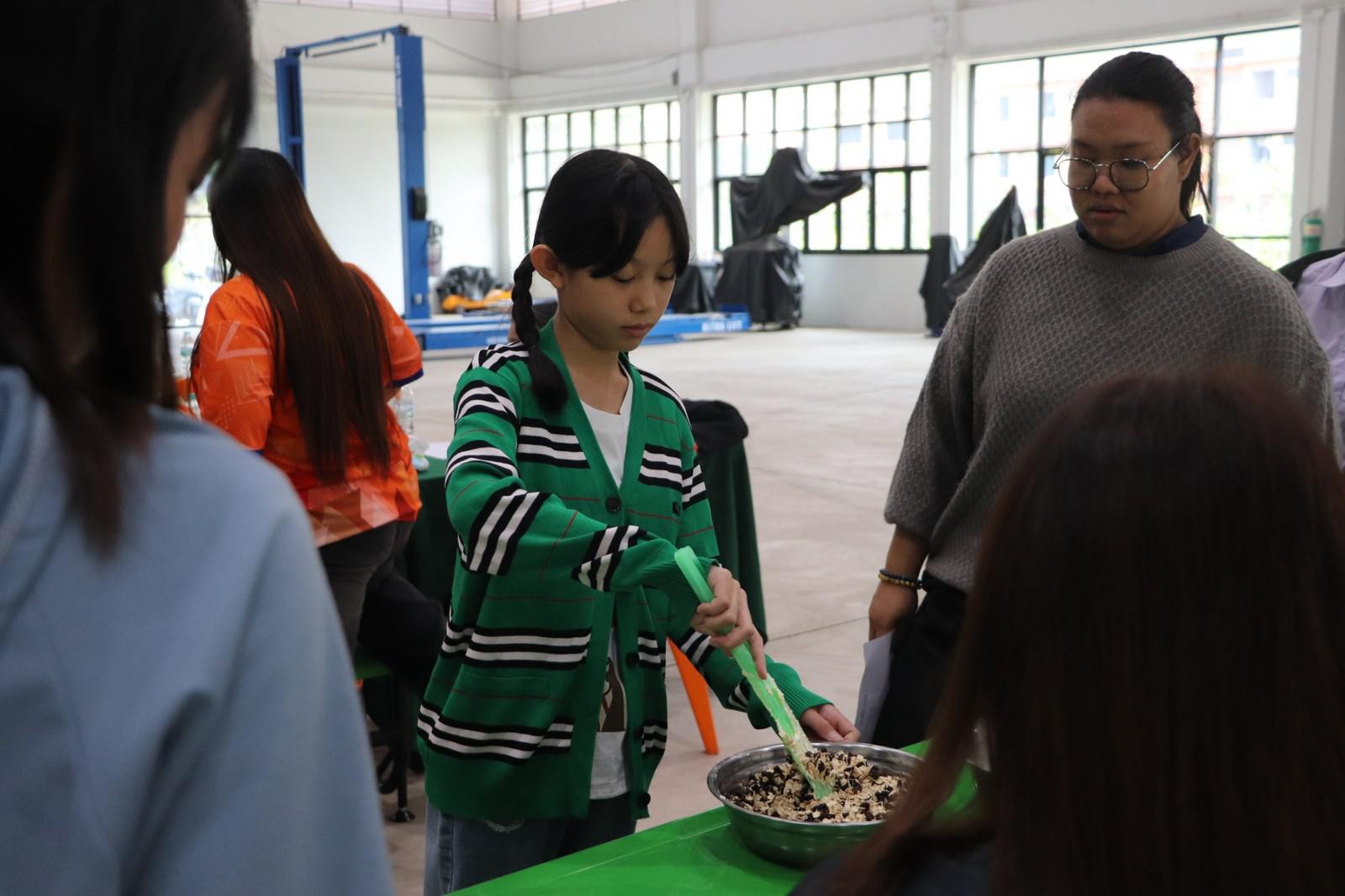 26. ครงการอบรมเชิงปฏิบัติการอาชีพที่ 2 อาชีพทำคุกกี้ข้าวโอ๊ต