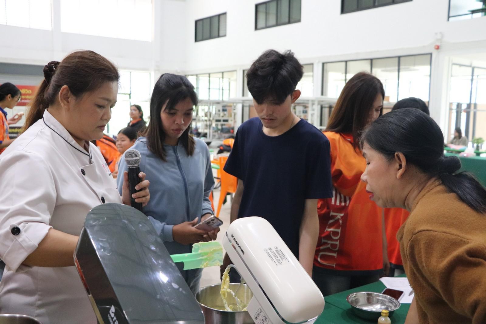 39. ครงการอบรมเชิงปฏิบัติการอาชีพที่ 2 อาชีพทำคุกกี้ข้าวโอ๊ต