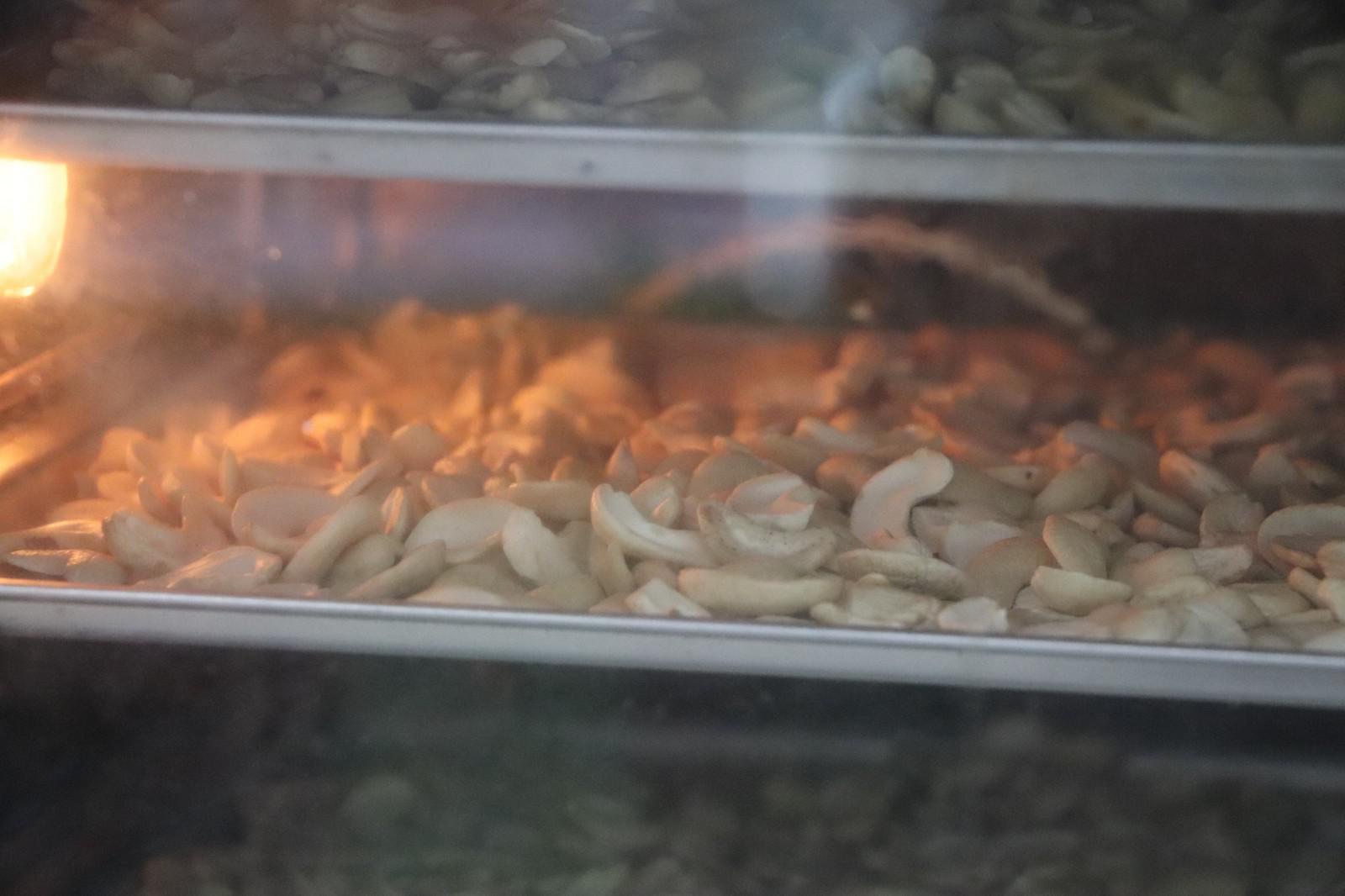 49. ครงการอบรมเชิงปฏิบัติการอาชีพที่ 2 อาชีพทำคุกกี้ข้าวโอ๊ต