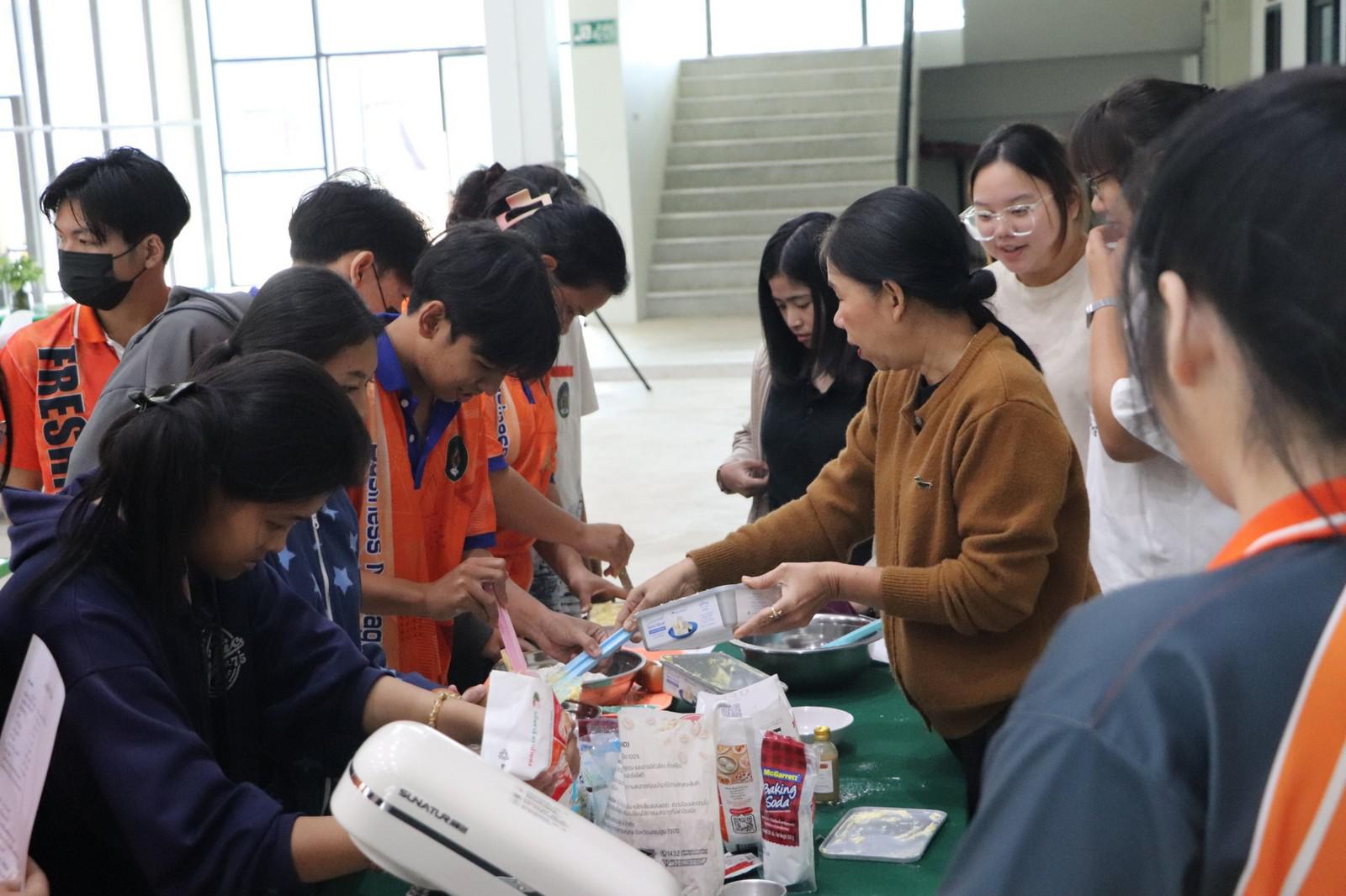 54. ครงการอบรมเชิงปฏิบัติการอาชีพที่ 2 อาชีพทำคุกกี้ข้าวโอ๊ต