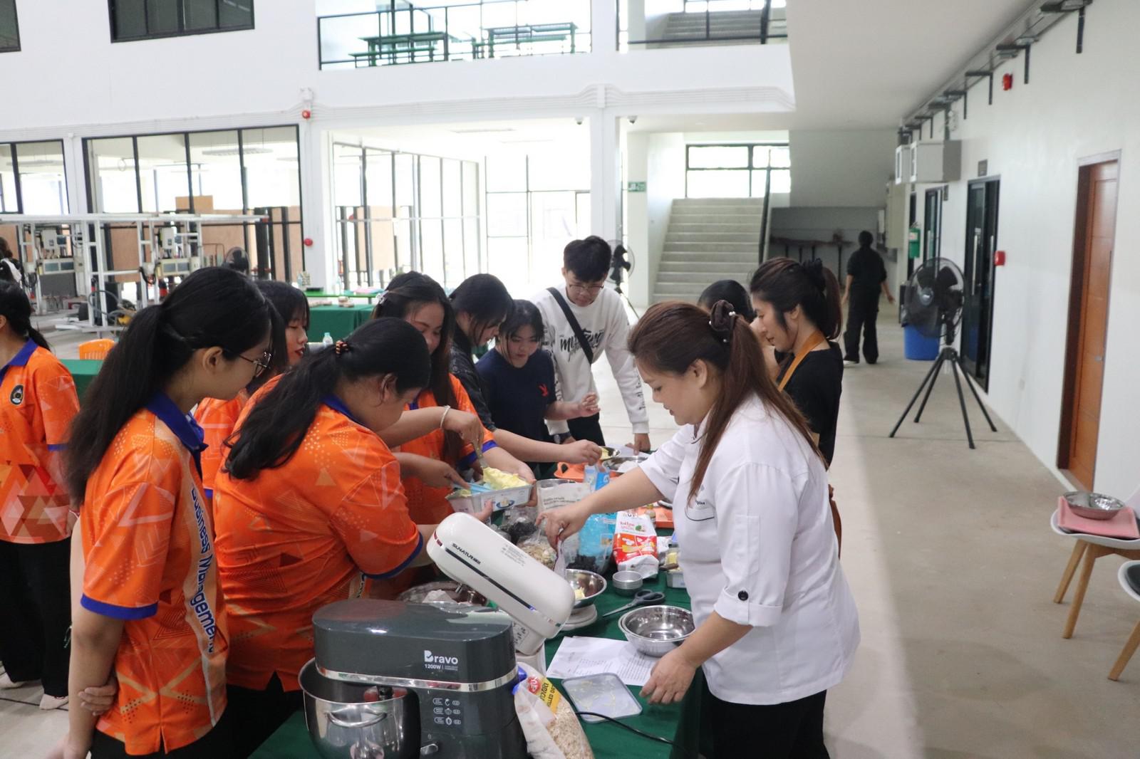 58. ครงการอบรมเชิงปฏิบัติการอาชีพที่ 2 อาชีพทำคุกกี้ข้าวโอ๊ต