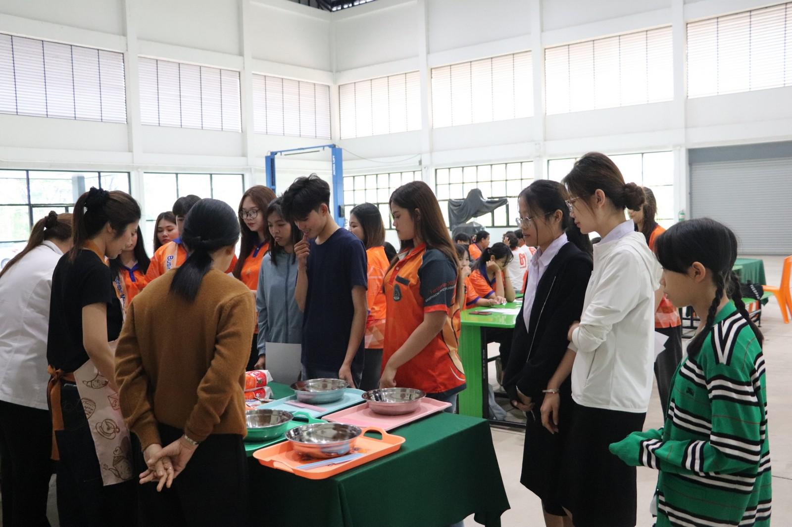 67. ครงการอบรมเชิงปฏิบัติการอาชีพที่ 2 อาชีพทำคุกกี้ข้าวโอ๊ต