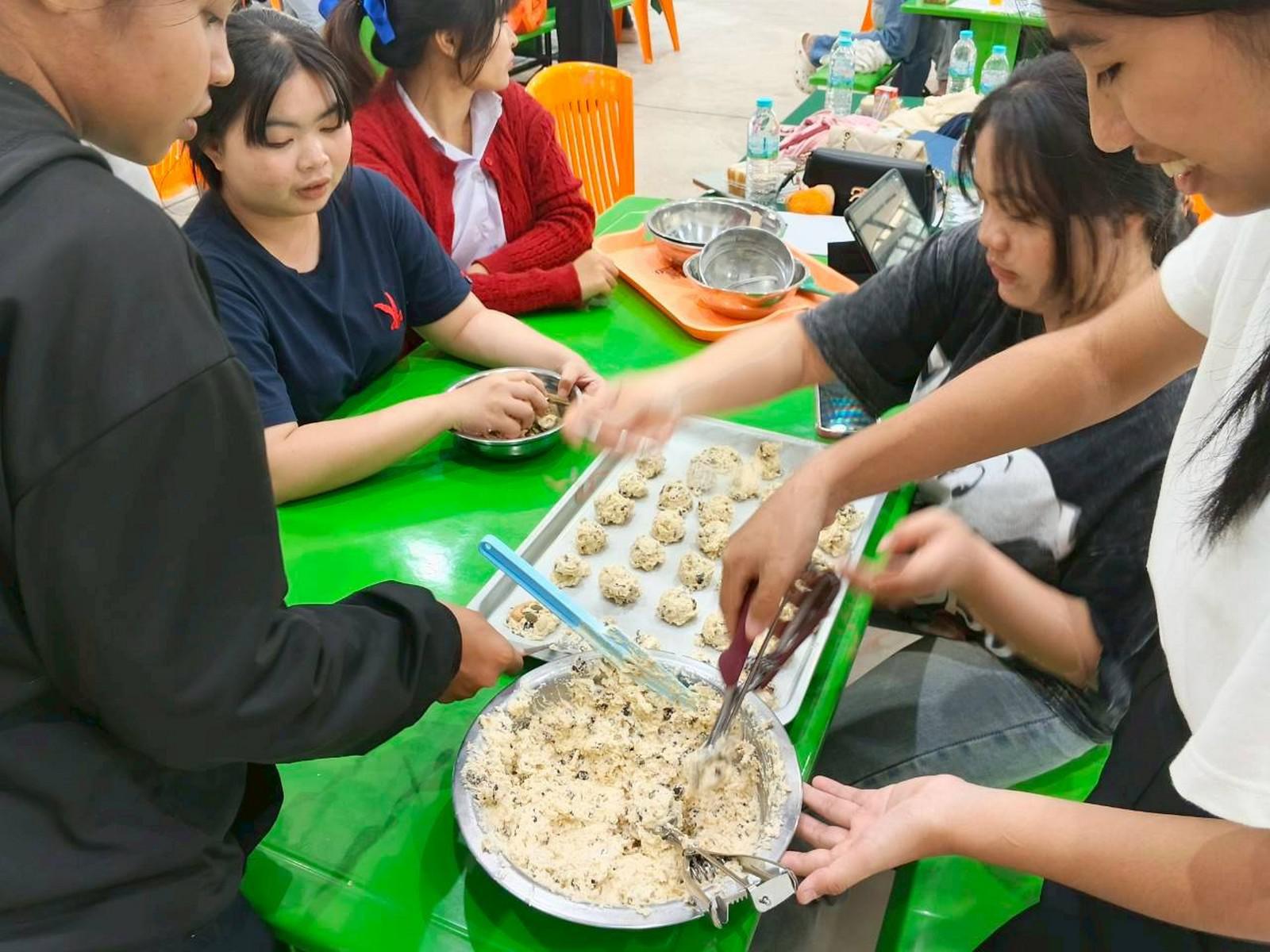 116. ครงการอบรมเชิงปฏิบัติการอาชีพที่ 2 อาชีพทำคุกกี้ข้าวโอ๊ต