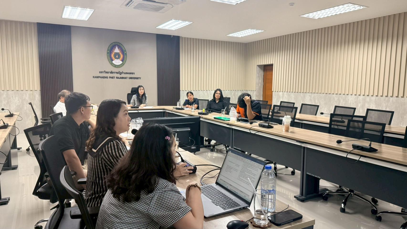 8. กิจกรรมการประชุมบุคลากรประจำสำนักบริการวิชาการและจัดหารายได้ ครั้งที่ 2/2569