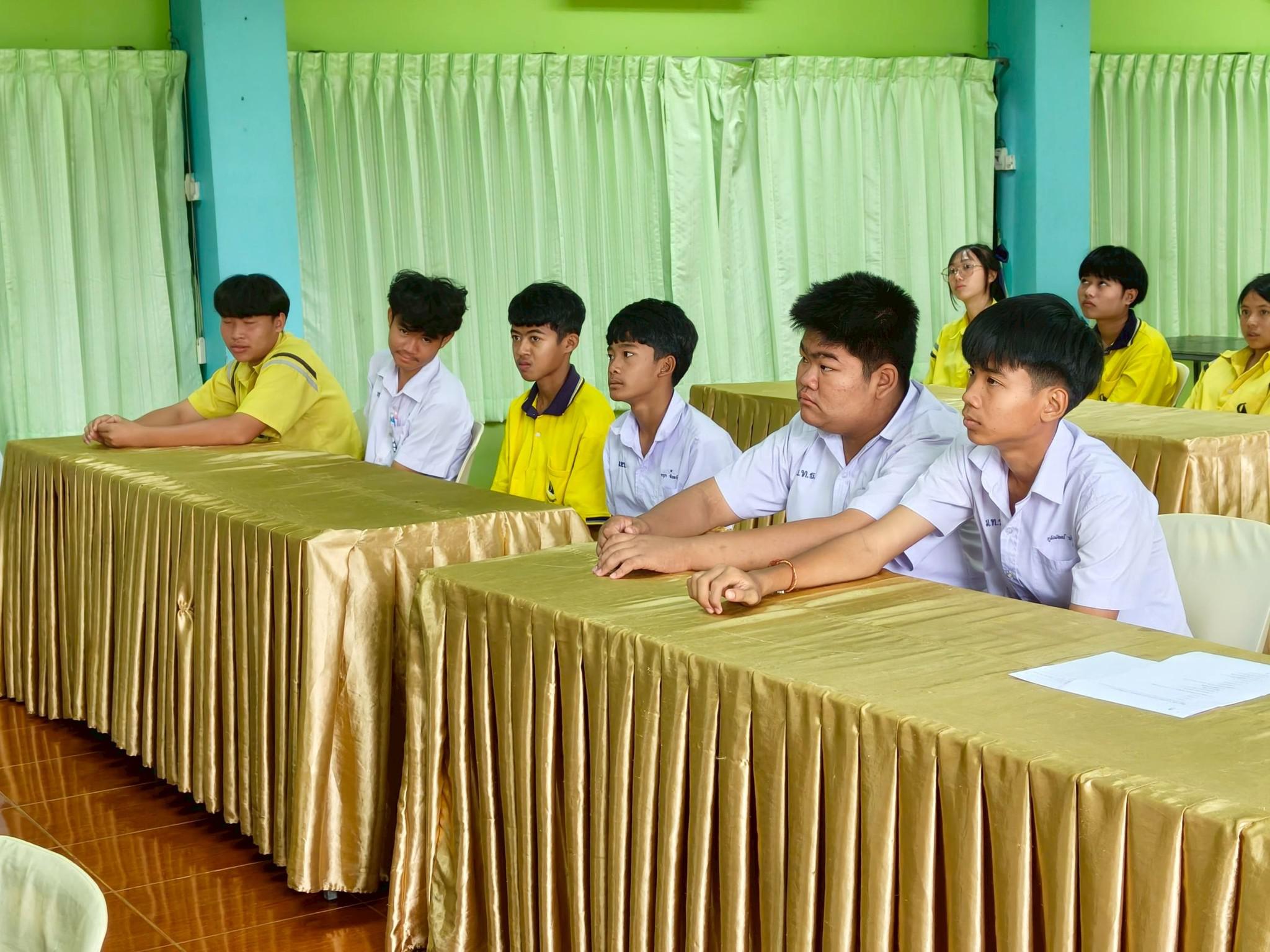 3. กิจกรรมอบรมเชิงปฏิบัติการลงพื้นที่สำรวจข้อมูลเพื่อนำมาวางแผนจัดทำหลักสูตรขององค์กร วันที่ 5-6 มีนาคม 2569 ณ โรงเรียนบ้านท่าพุทรา ตำบลท่าพุทรา และห้องประชุมหมู่บ้านหนองบอน หมู่ที่ 12 ตำบลวังไทร อำเภอคลองขลุง จังหวัดกำแพงเพชร