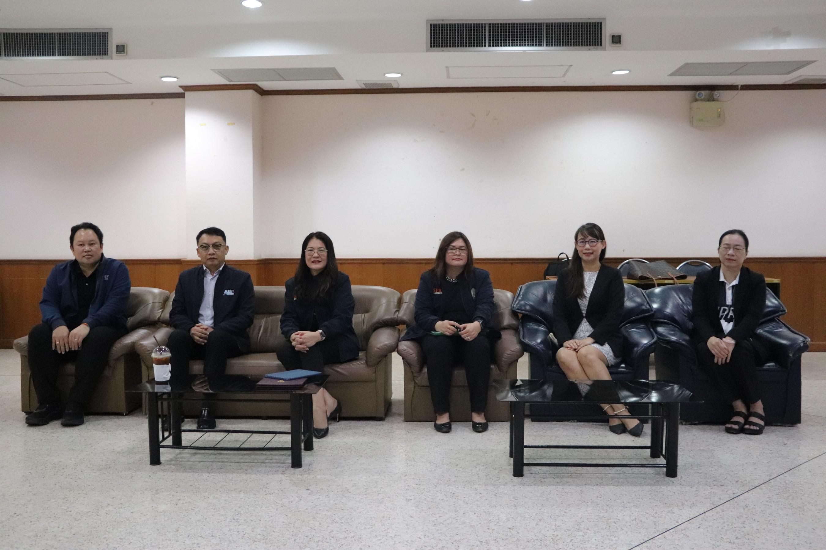 9. อบรมเชิงปฏิบัติการ “การพัฒนานักจัดการเชิงพื้นที่ Area-based Development Manager (ADM) วันที่ 8 เมษายน 2569