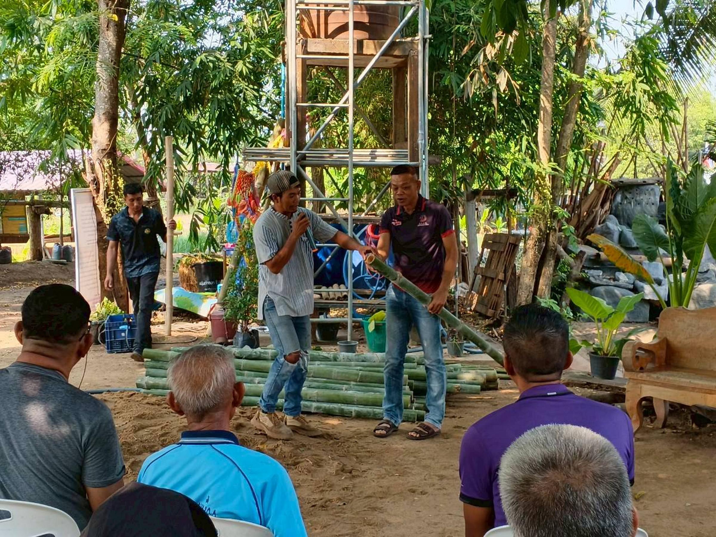 3. อบรมฝึกปฏิบัติการทำแคร่ไม้ไผ่ วันที่ 21 เมษายน 2569